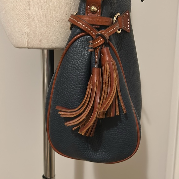 Dooney & Bourke Navy Pebbled Leather Shoulder Bag and Card Case - Picture 4 of 14